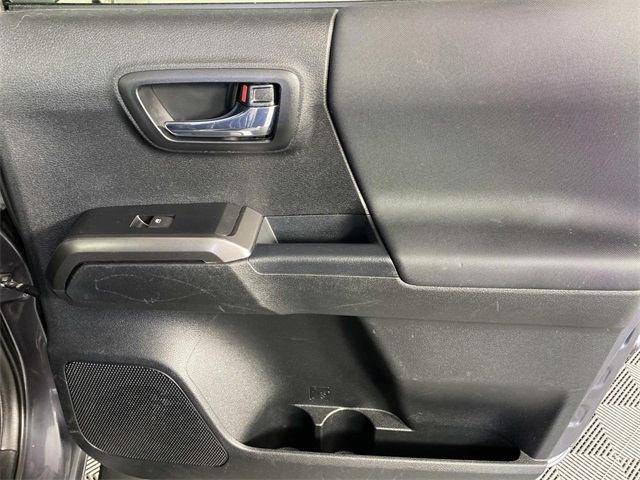 2021 Toyota Tacoma TRD Pro V6 photo 22