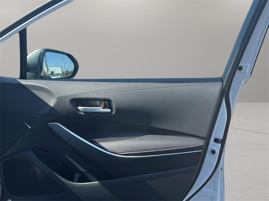 2023 Toyota Corolla SE photo 16