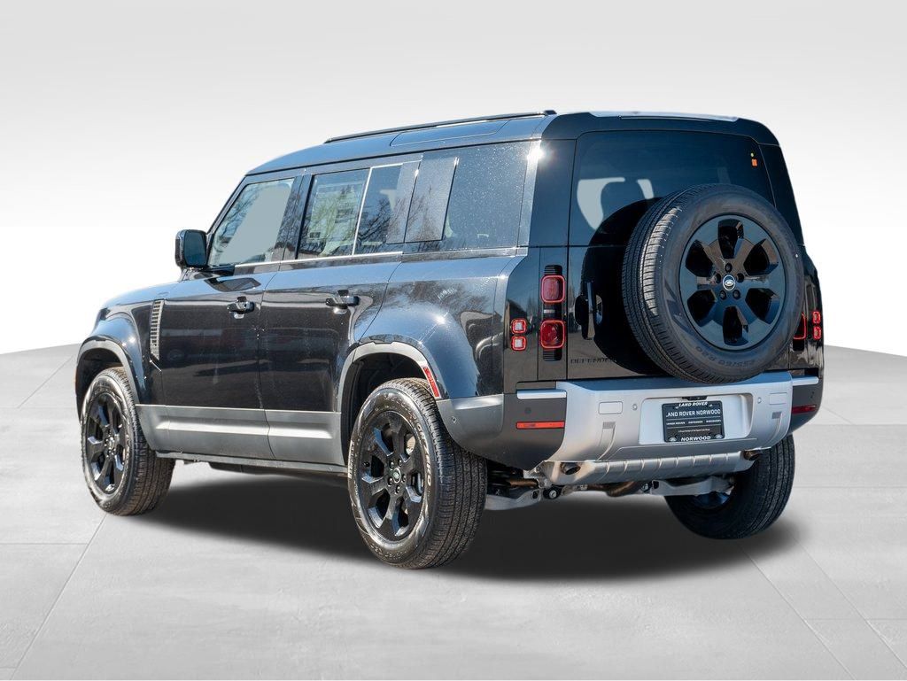 2025 Land Rover Defender 110 S photo 6