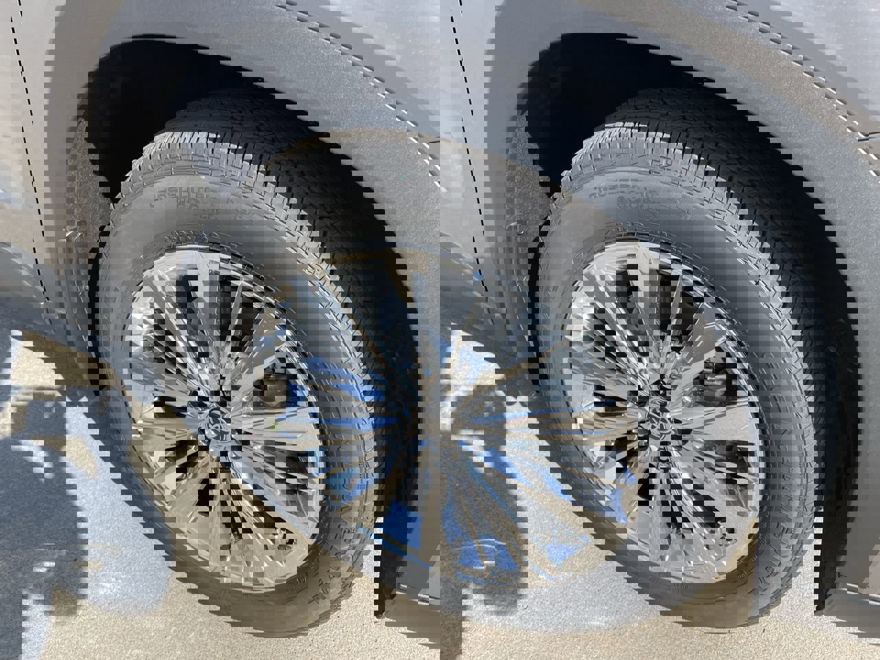 Used 2026 Toyota Grand Highlander Platinum with VIN 5TDAAAB56TS108639 for sale in Kansas City