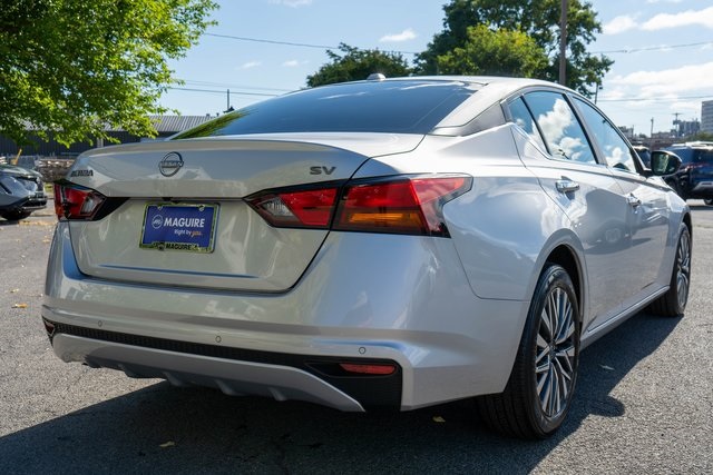 2024 Nissan Altima 2.5 SV photo 3
