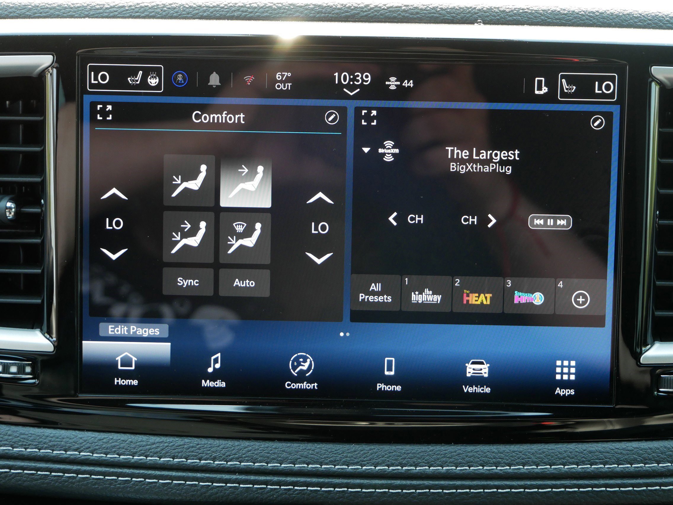 2025 Chrysler Pacifica photo 15
