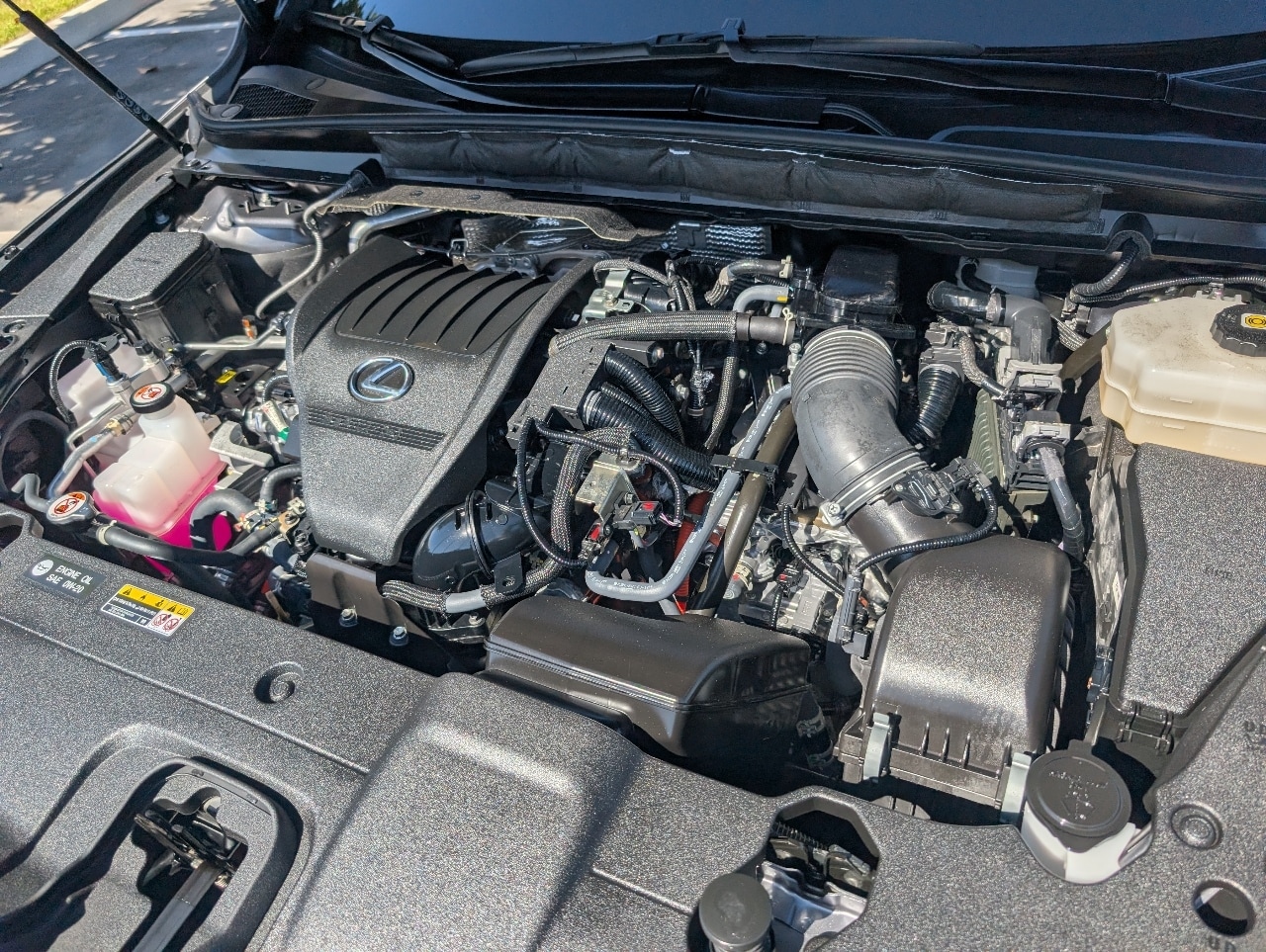 2023 Lexus RX 500h F SPORT Performance photo 4