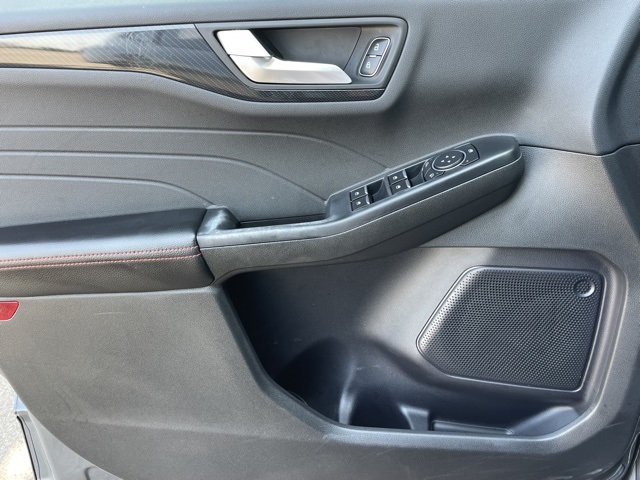 2023 Ford Escape ST-Line photo 19