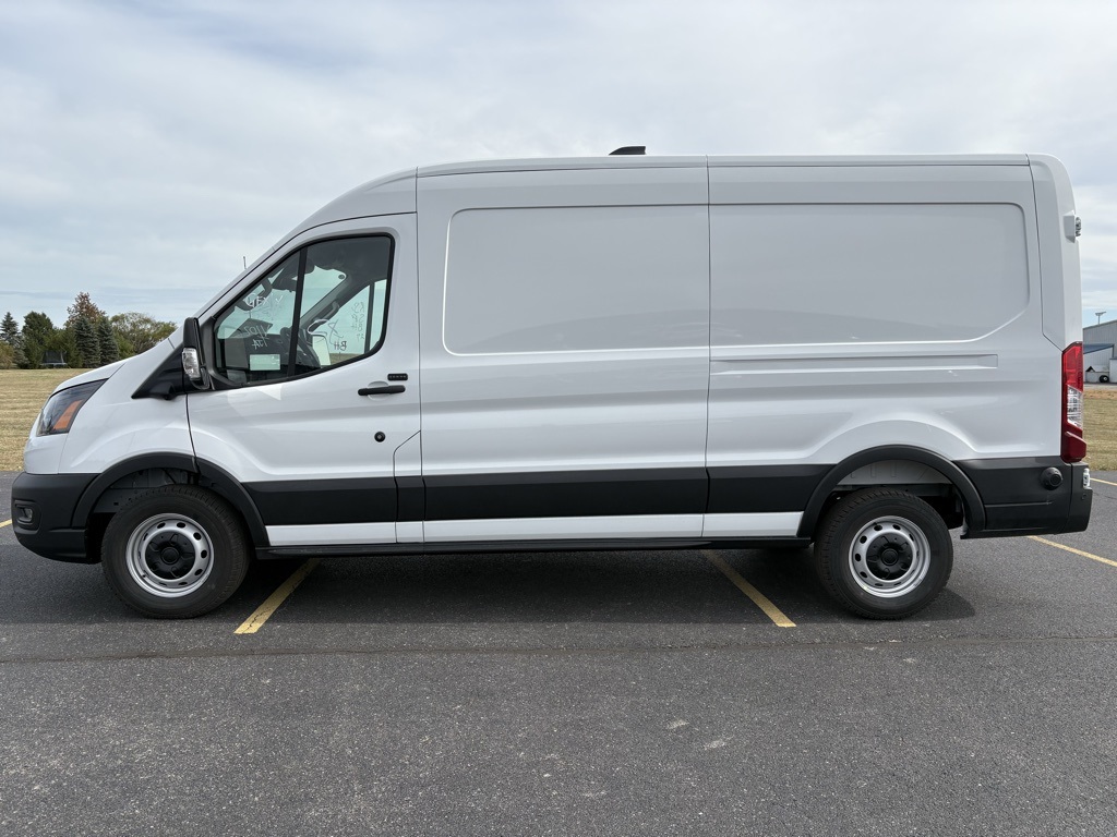 2026 Ford Transit Cargo photo 2