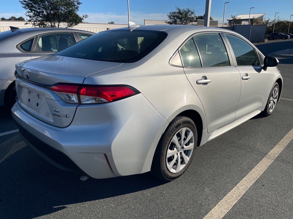 2023 Toyota Corolla LE photo 2