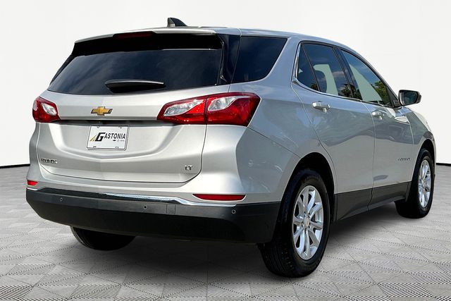2020 Chevrolet Equinox LT photo 2