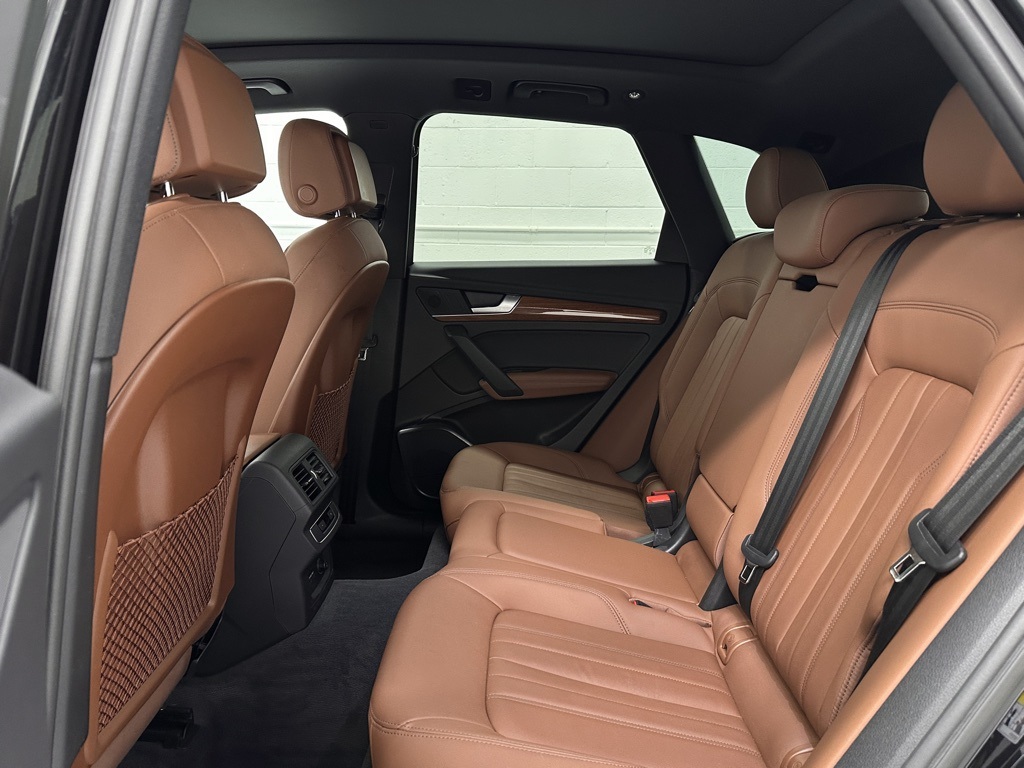 2022 Audi Q5 45 S line Premium Plus photo 14
