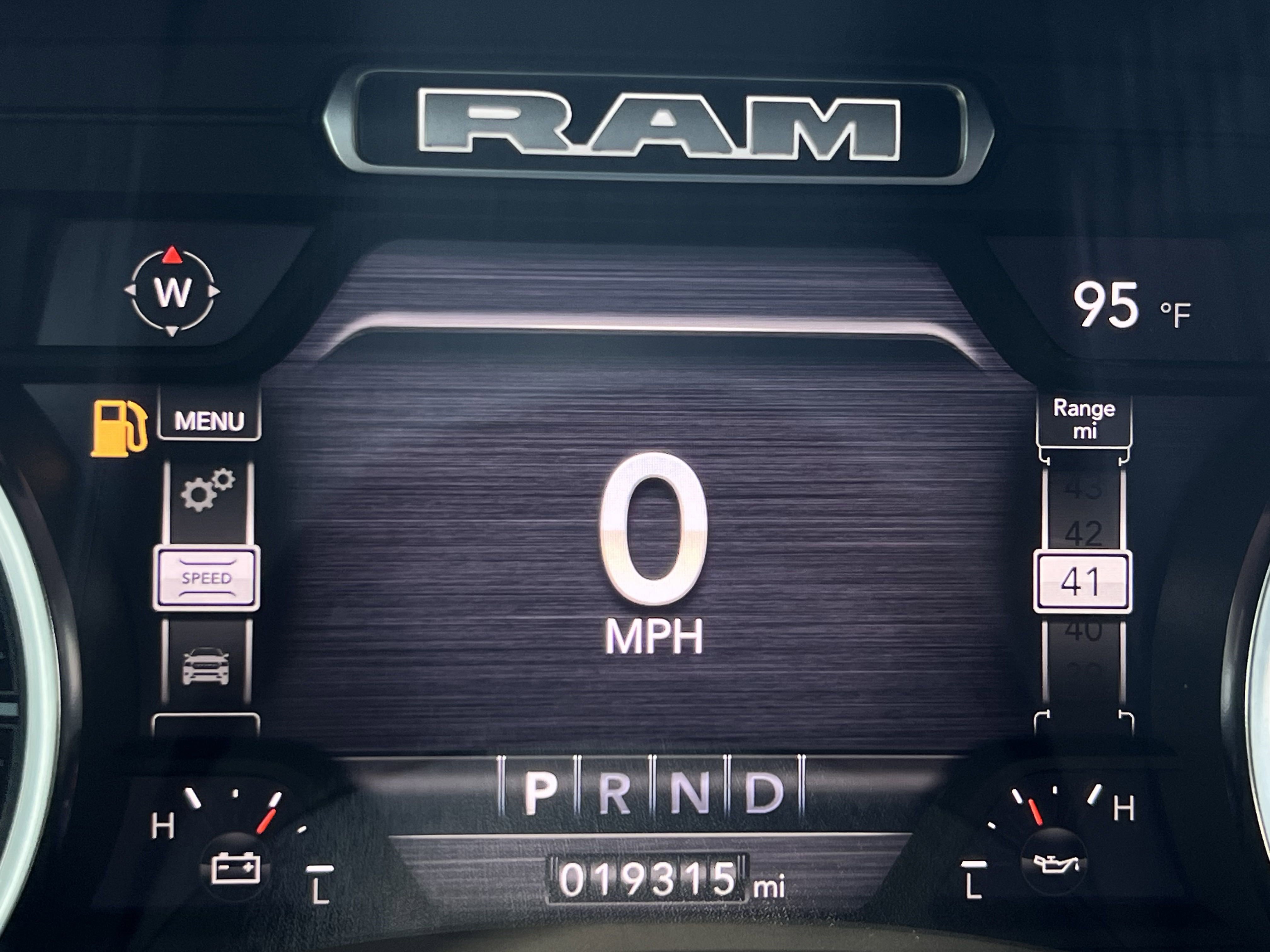 2023 Ram 1500 Laramie photo 13