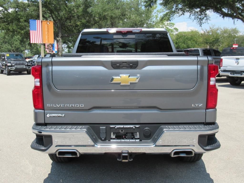 2022 Chevrolet Silverado 1500 LTZ photo 5