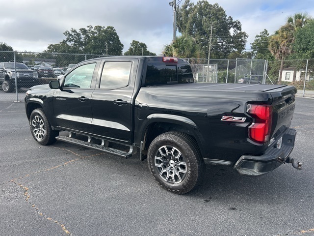 2023 Chevrolet Colorado Z71 photo 2