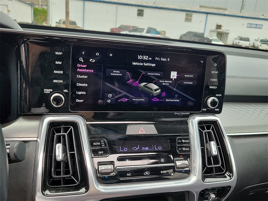 2023 Kia Sorento SX photo 11