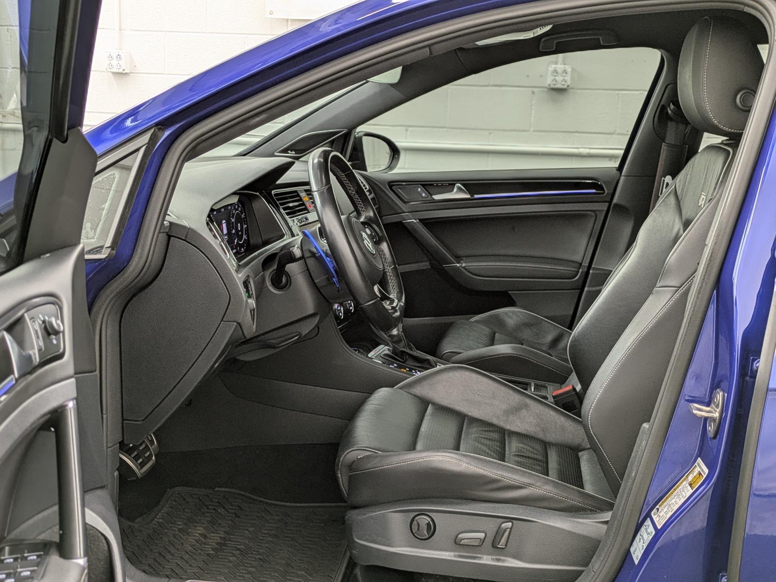 2018 Volkswagen Golf R Base photo 3