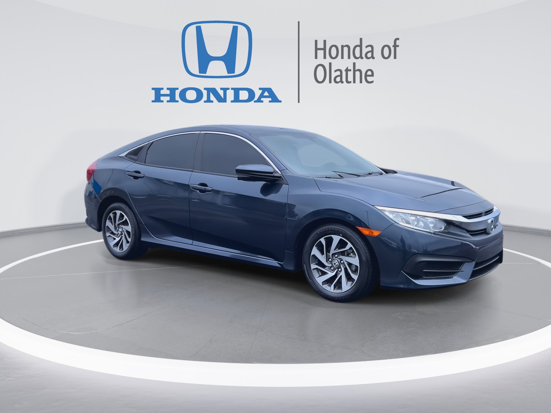 Used 2018 Honda Civic EX with VIN 19XFC2F78JE015453 for sale in Kansas City
