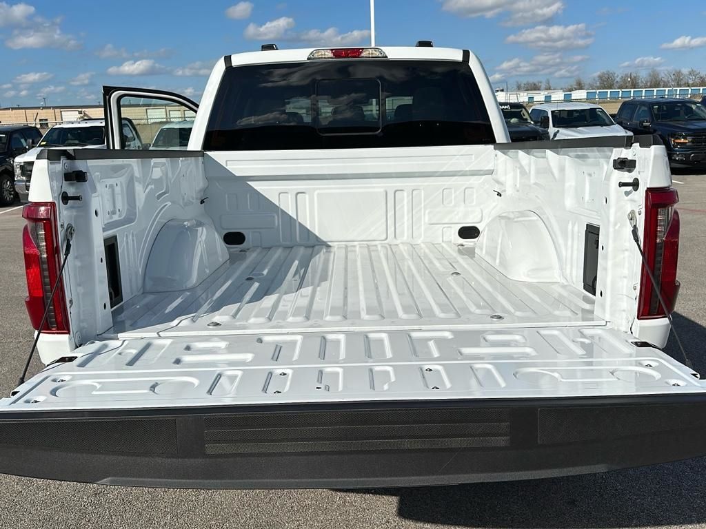 2025 Ford F-150 XLT photo 35