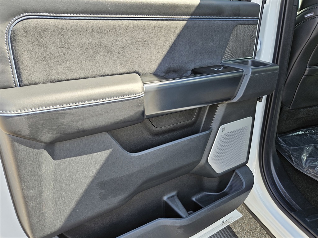 2025 Ford F-250 Platinum photo 26