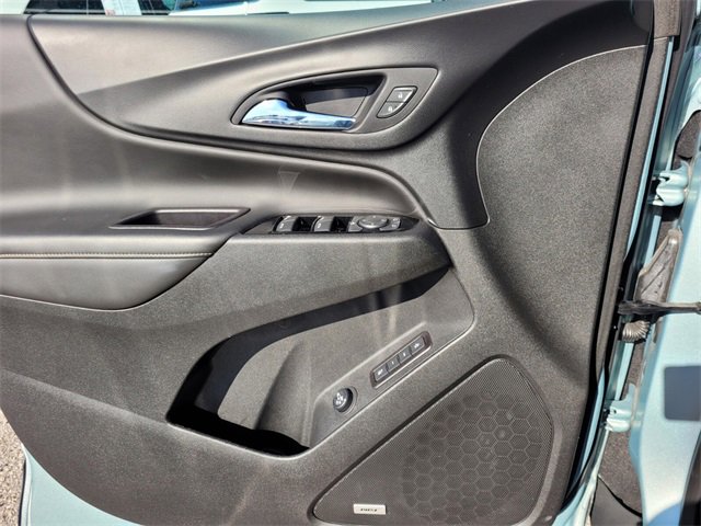 2022 Chevrolet Equinox Premier photo 17
