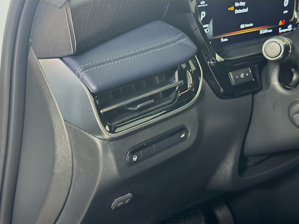 2026 Infiniti QX60 Luxe photo 9
