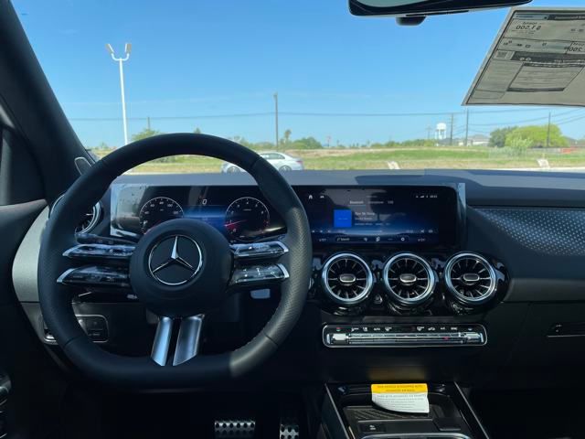 2025 Mercedes Benz GLA 250 photo 3