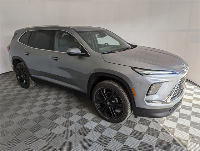 2025 Buick Enclave Preferred photo 2