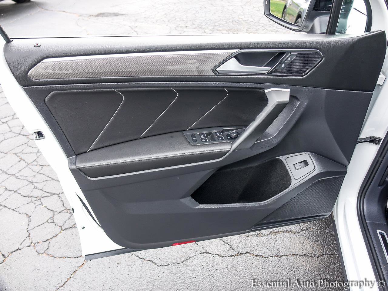 2024 VOLKSWAGEN TIGUAN - Image 17