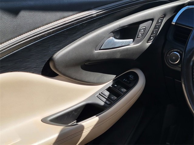 2017 Buick Envision Essence photo 30