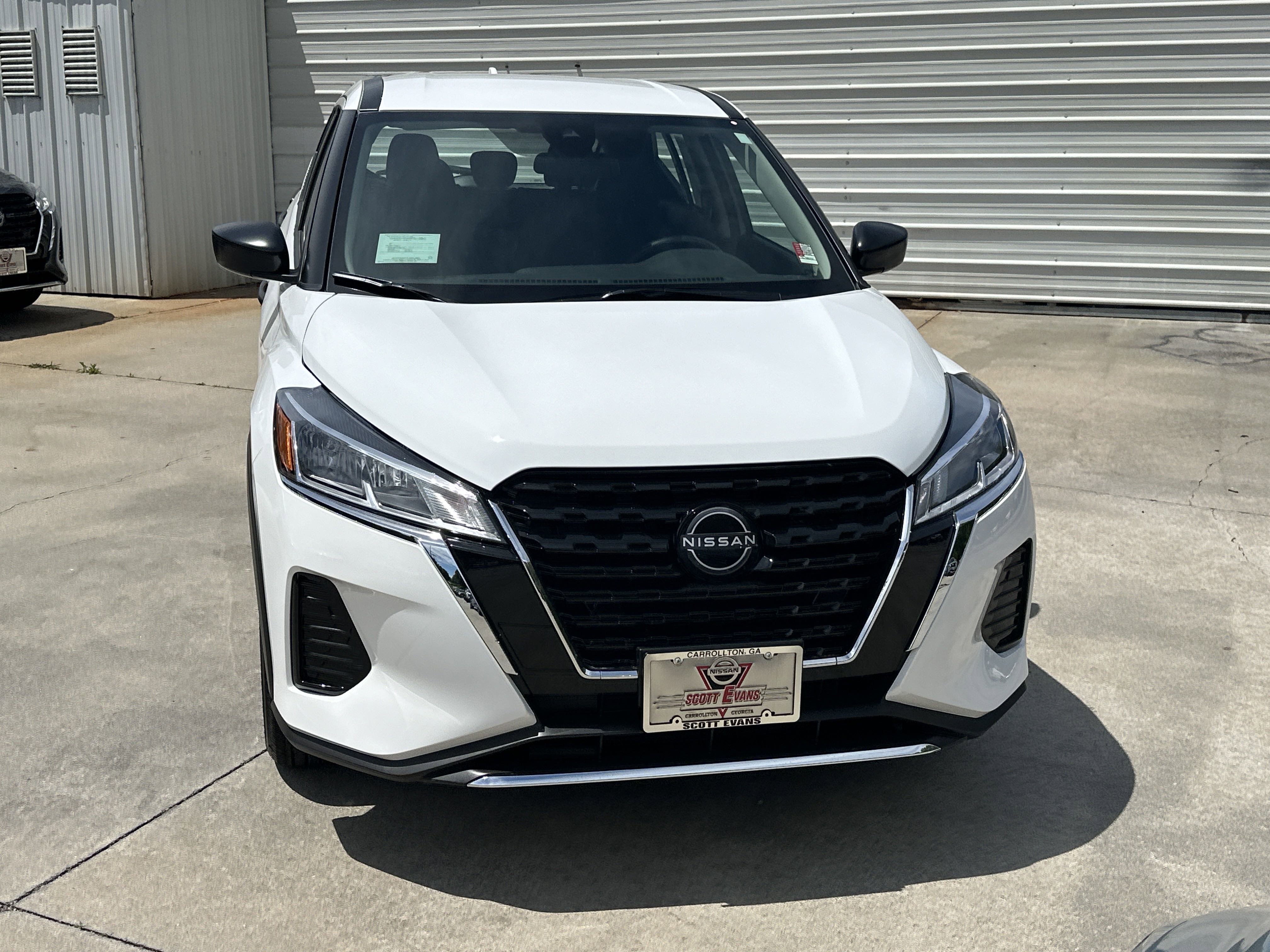 2025 Nissan Kicks Play S photo 3