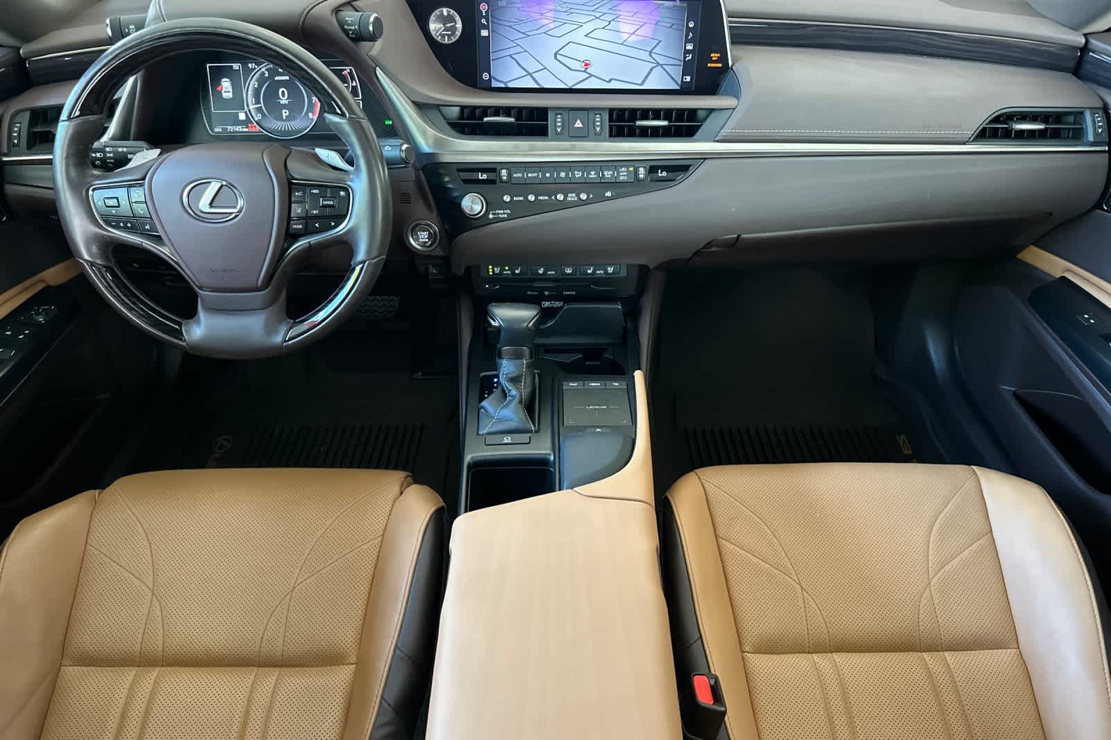 2021 Lexus ES Luxury photo 3