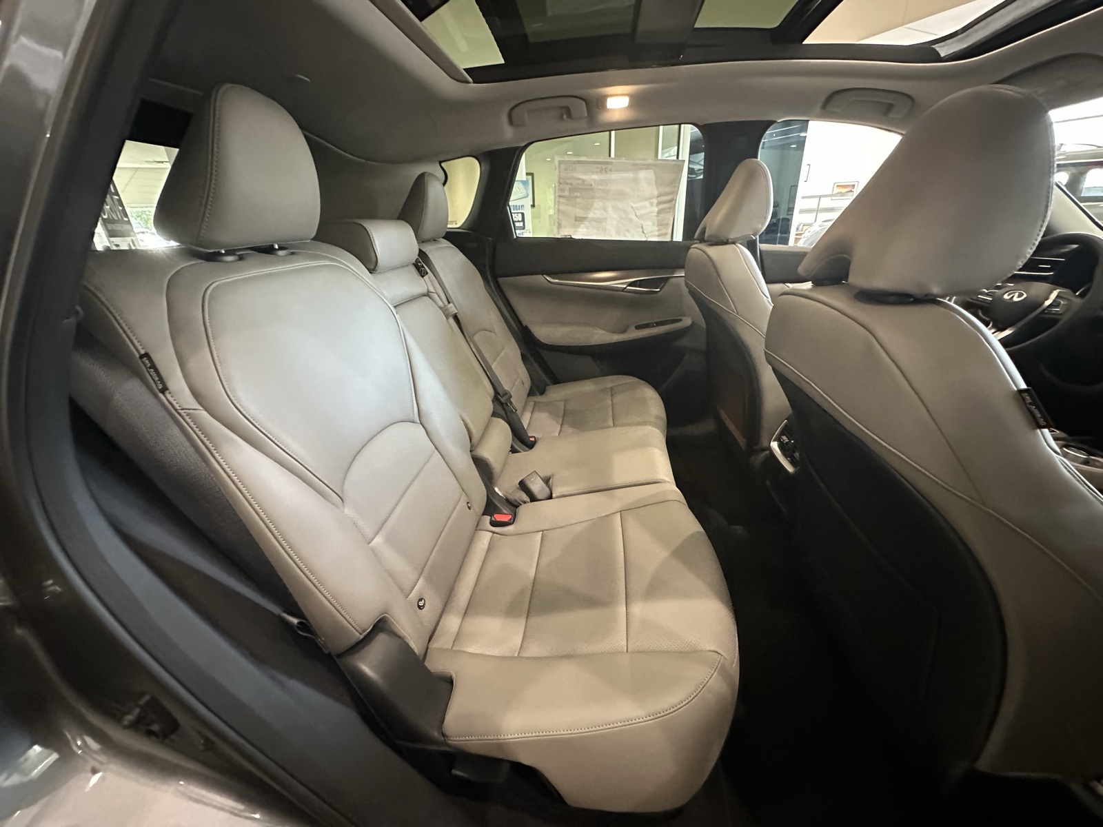 2025 Infiniti QX50 Luxe AWD photo 35