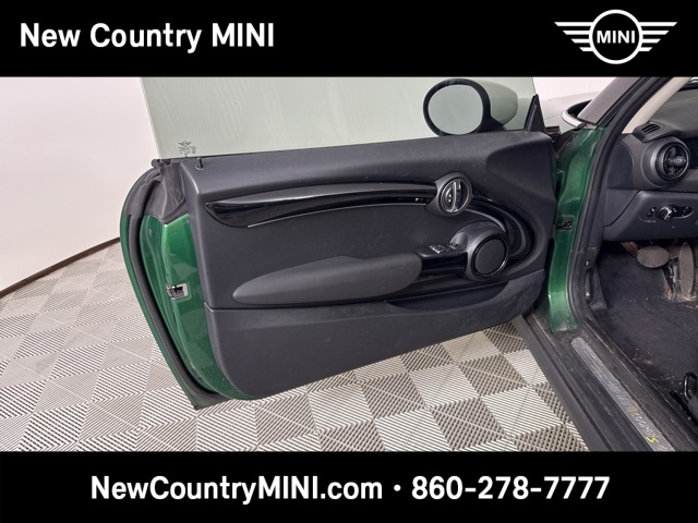 2022 Mini Cooper SE Signature photo 17