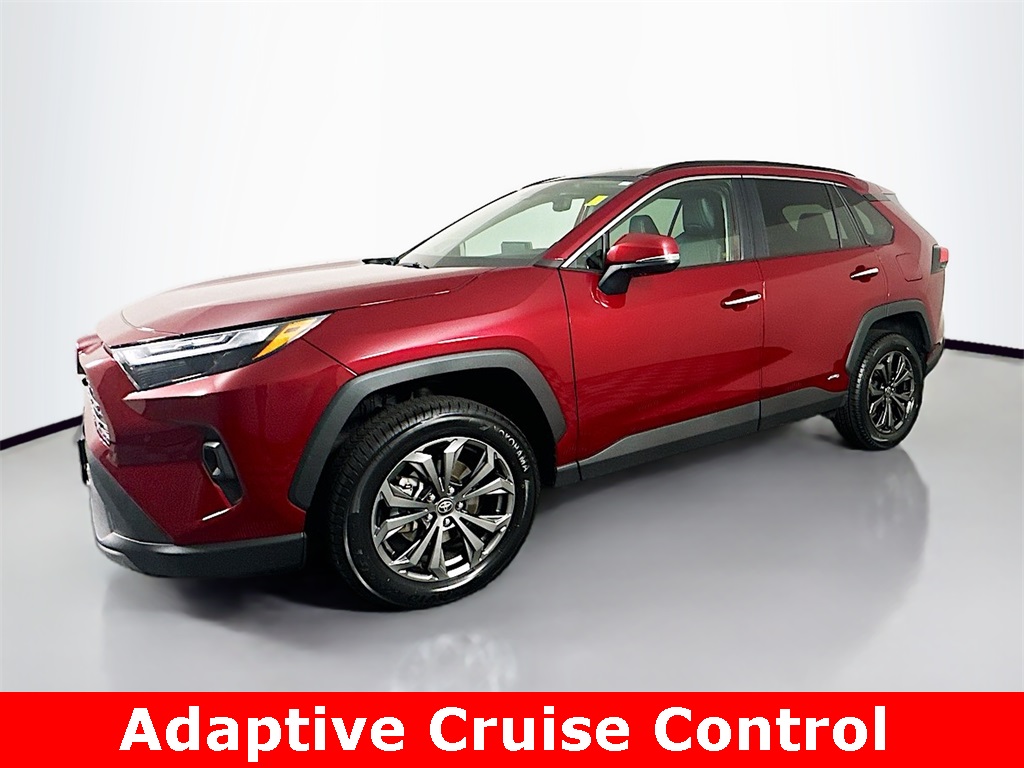 2022 Toyota RAV4 Hybrid Limited photo 3