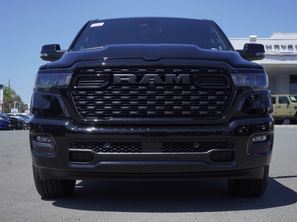 2026 Ram 1500 Big Horn Night Edition photo 9