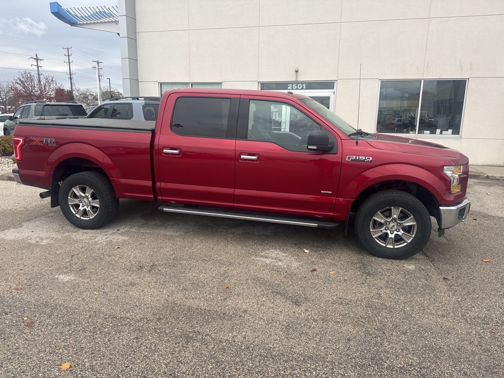 2015 Ford F-150 XLT photo 4