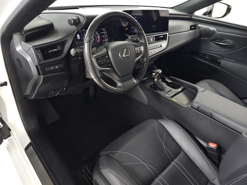 2024 Lexus ES 350 Ultra Luxury photo 16