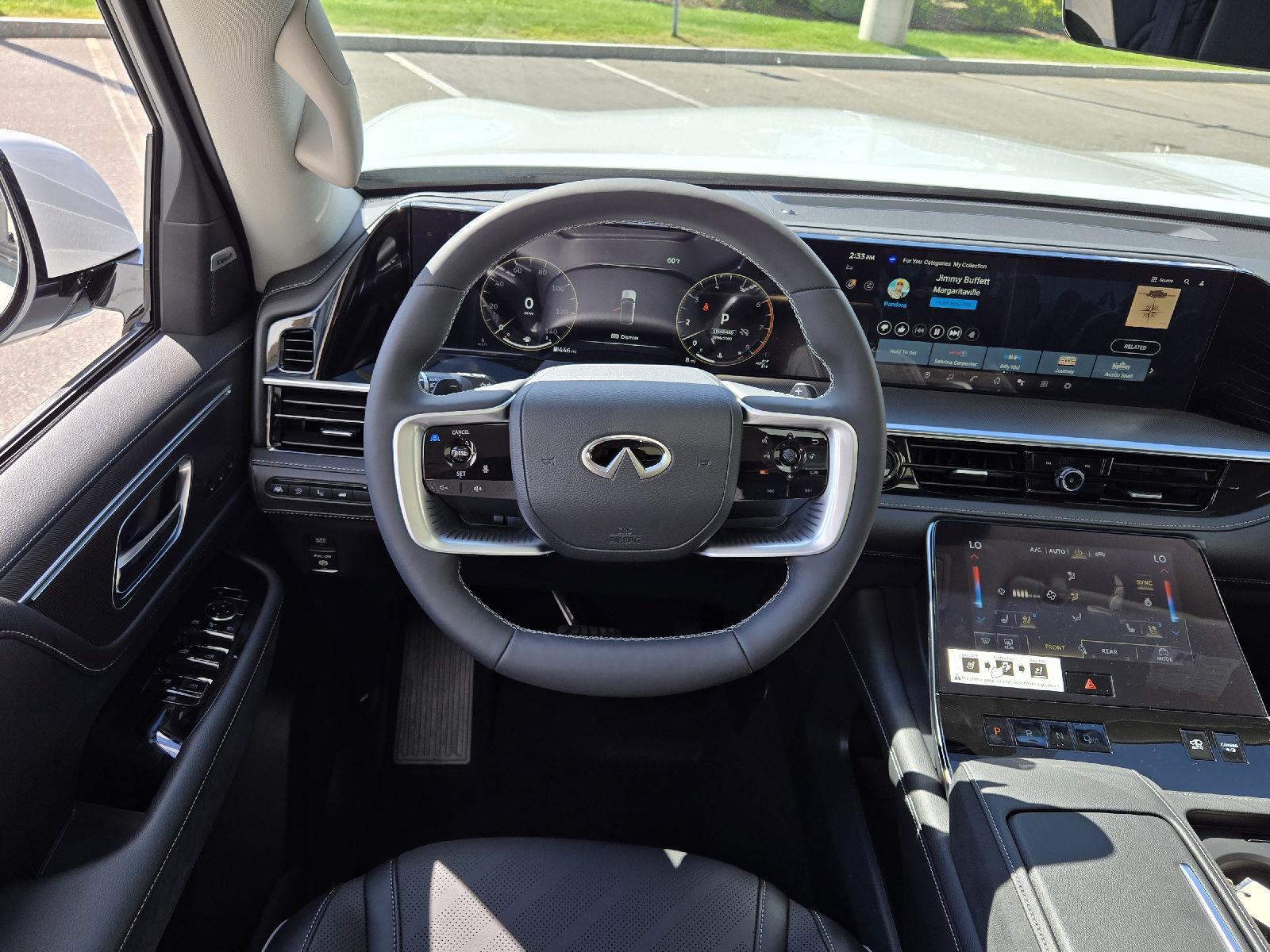 2026 Infiniti QX80 Luxe photo 9