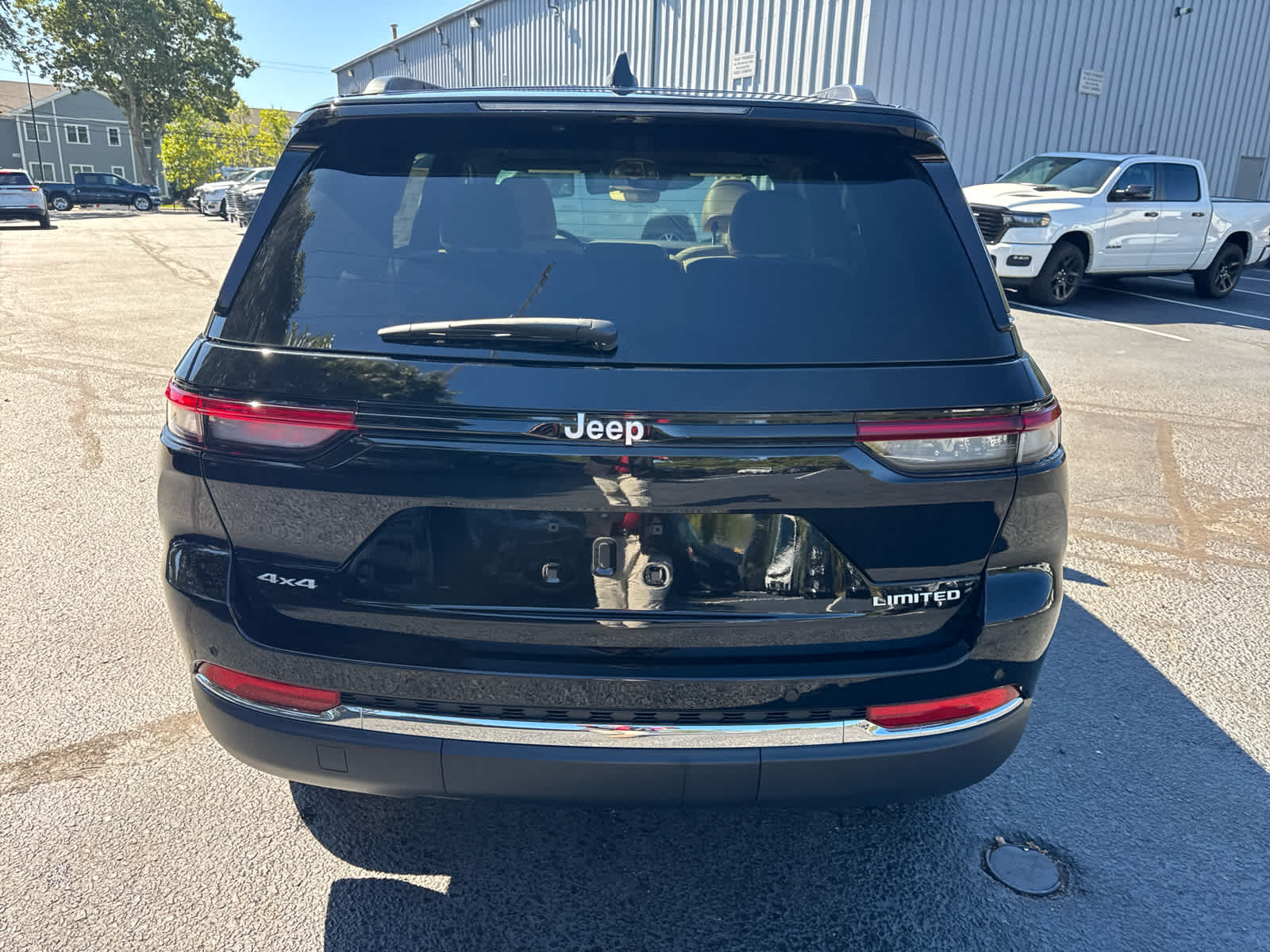 2025 Jeep Grand Cherokee Limited photo 7