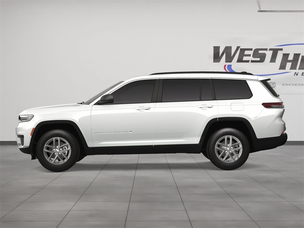 2025 Jeep Grand Cherokee Laredo X photo 3