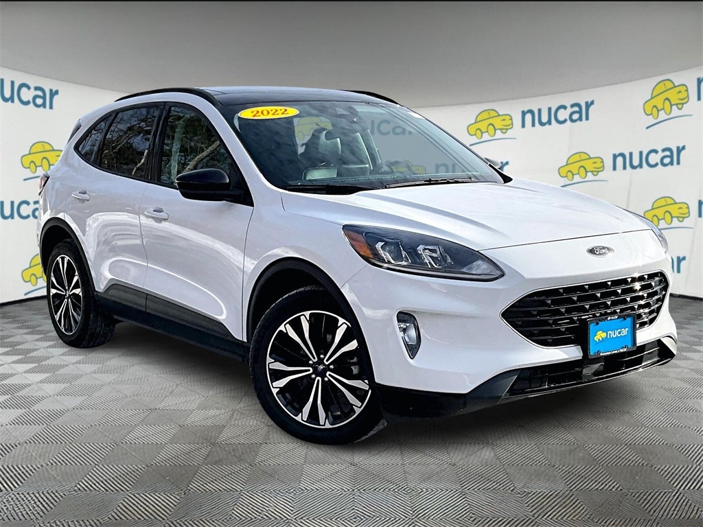 2022 Ford Escape SEL's photo
