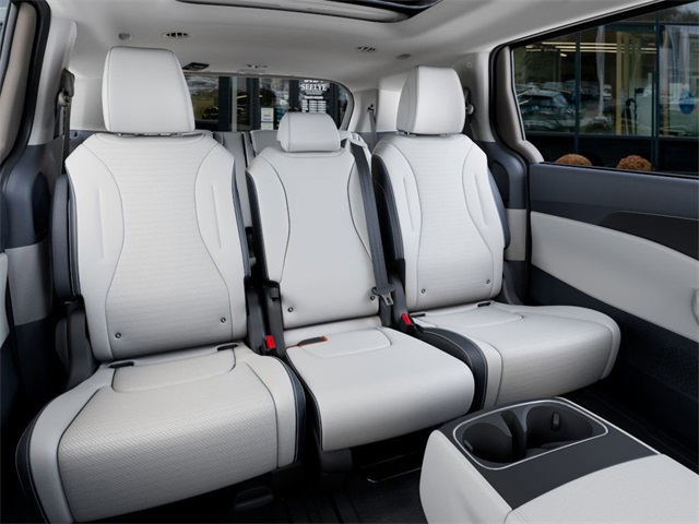 2026 Kia Carnival SX Prestige photo 16