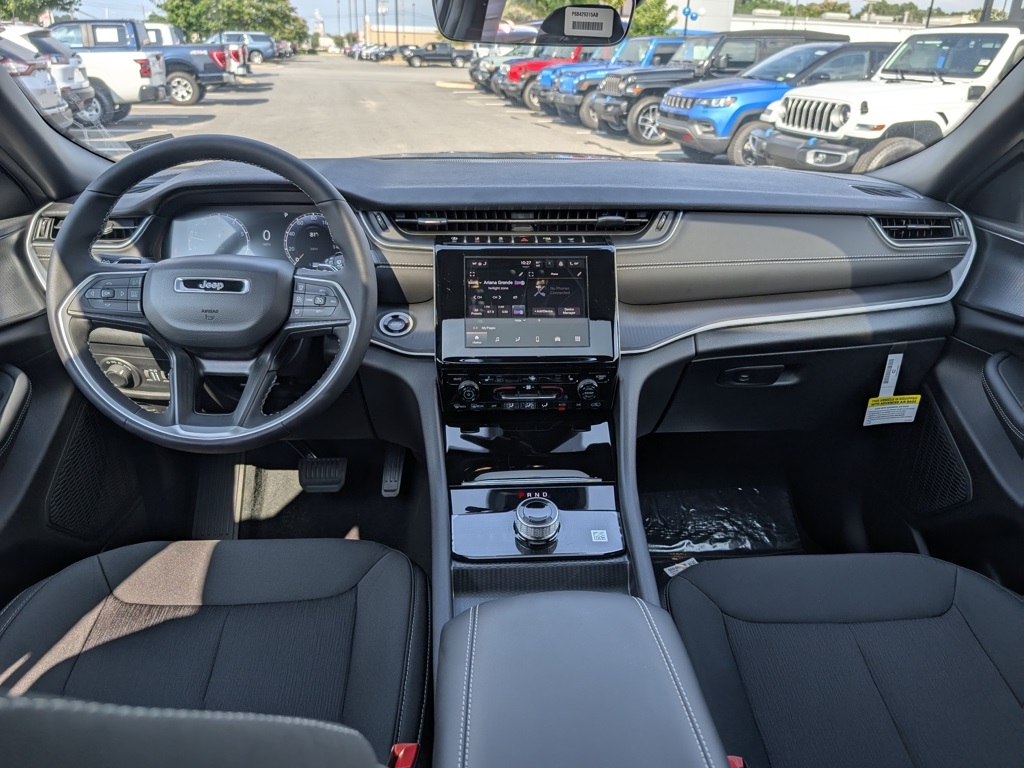 2025 Jeep Grand Cherokee L photo 41