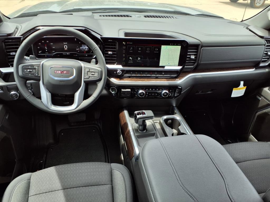 New 2025 Sterling Metallic GMC Elevation image 13