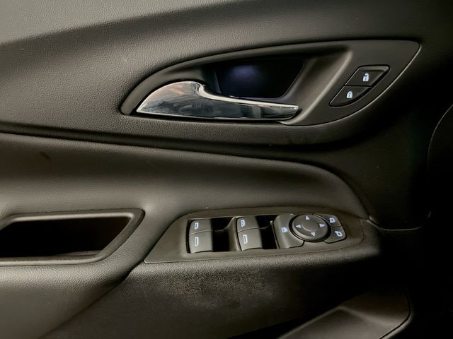 2023 Chevrolet Equinox LT photo 10