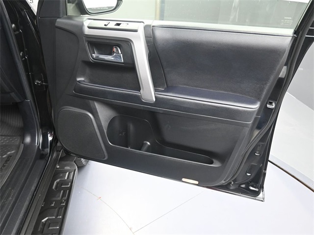 2023 Toyota 4Runner SR5 Premium photo 9