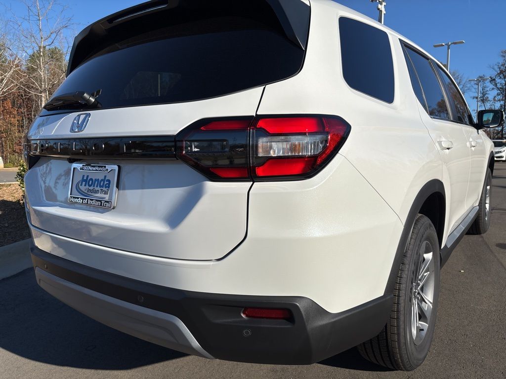 2025 Honda Pilot EX-L photo 3