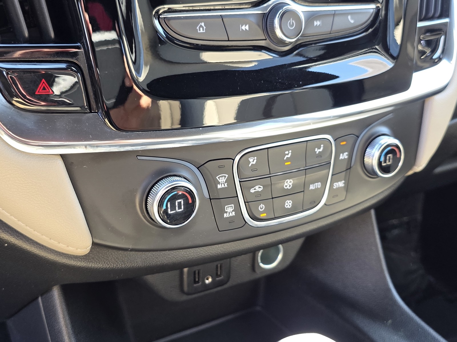 2023 Chevrolet Traverse LS photo 26