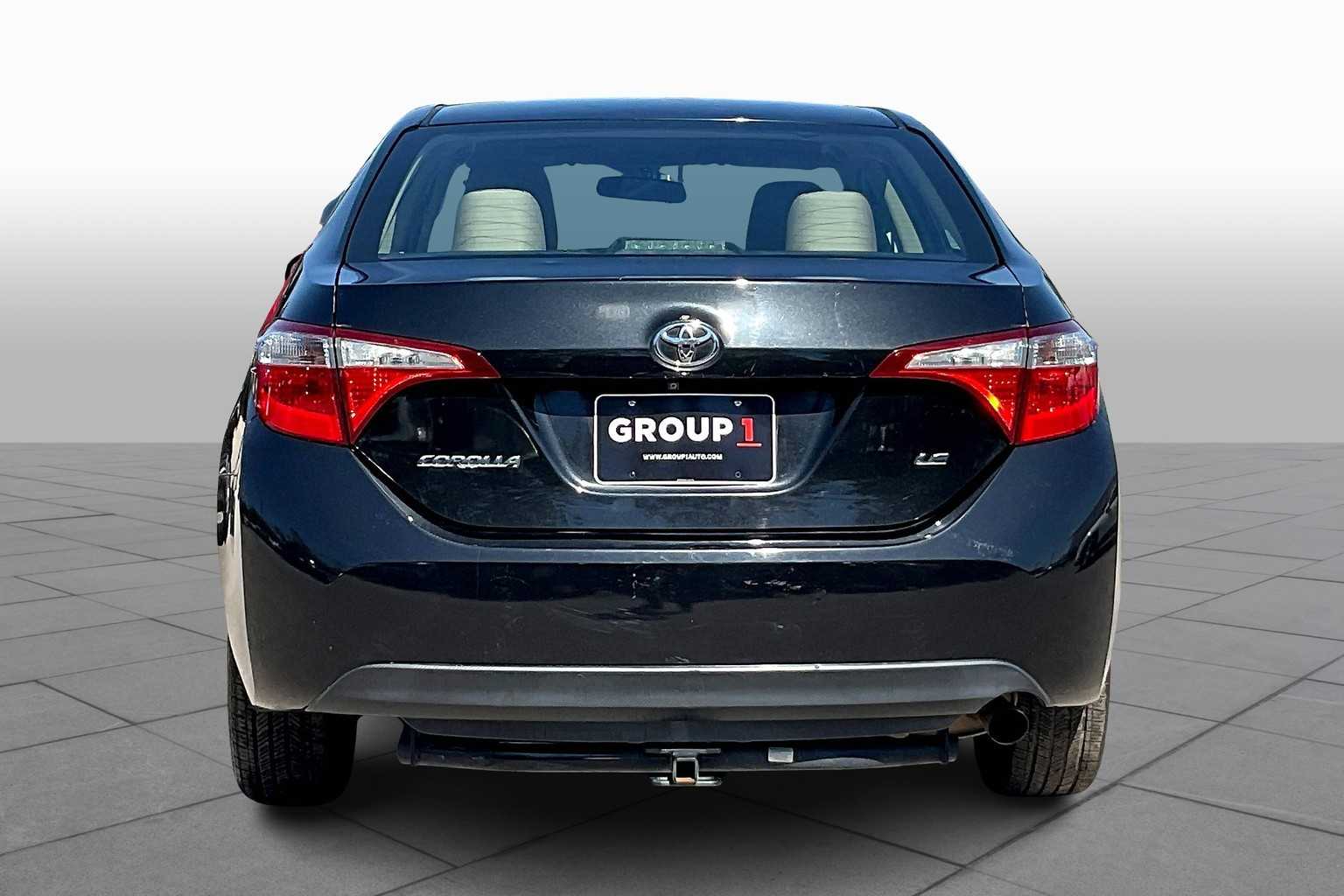 2014 Toyota Corolla LE photo 4