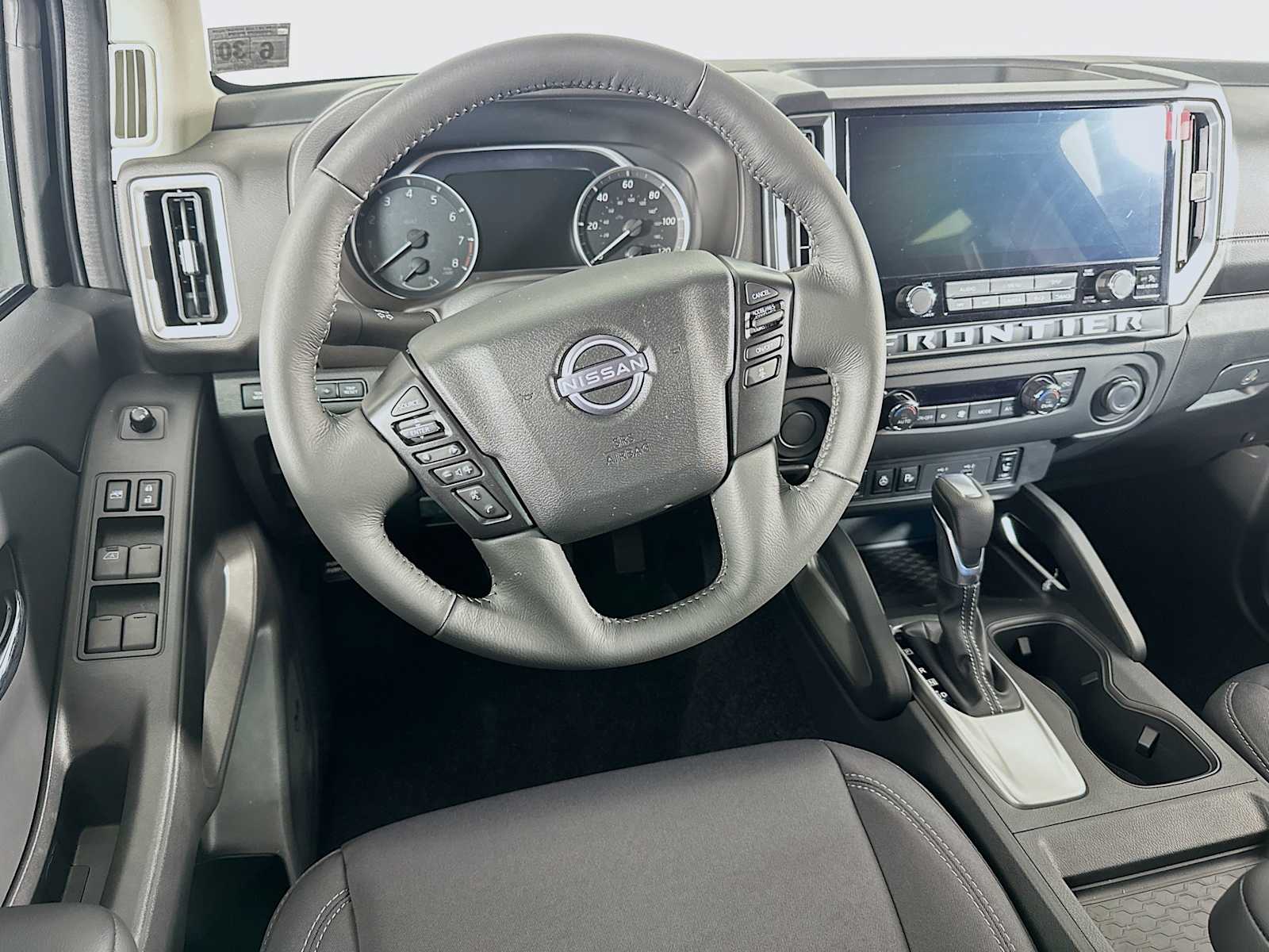 2025 Nissan Frontier SV photo 20