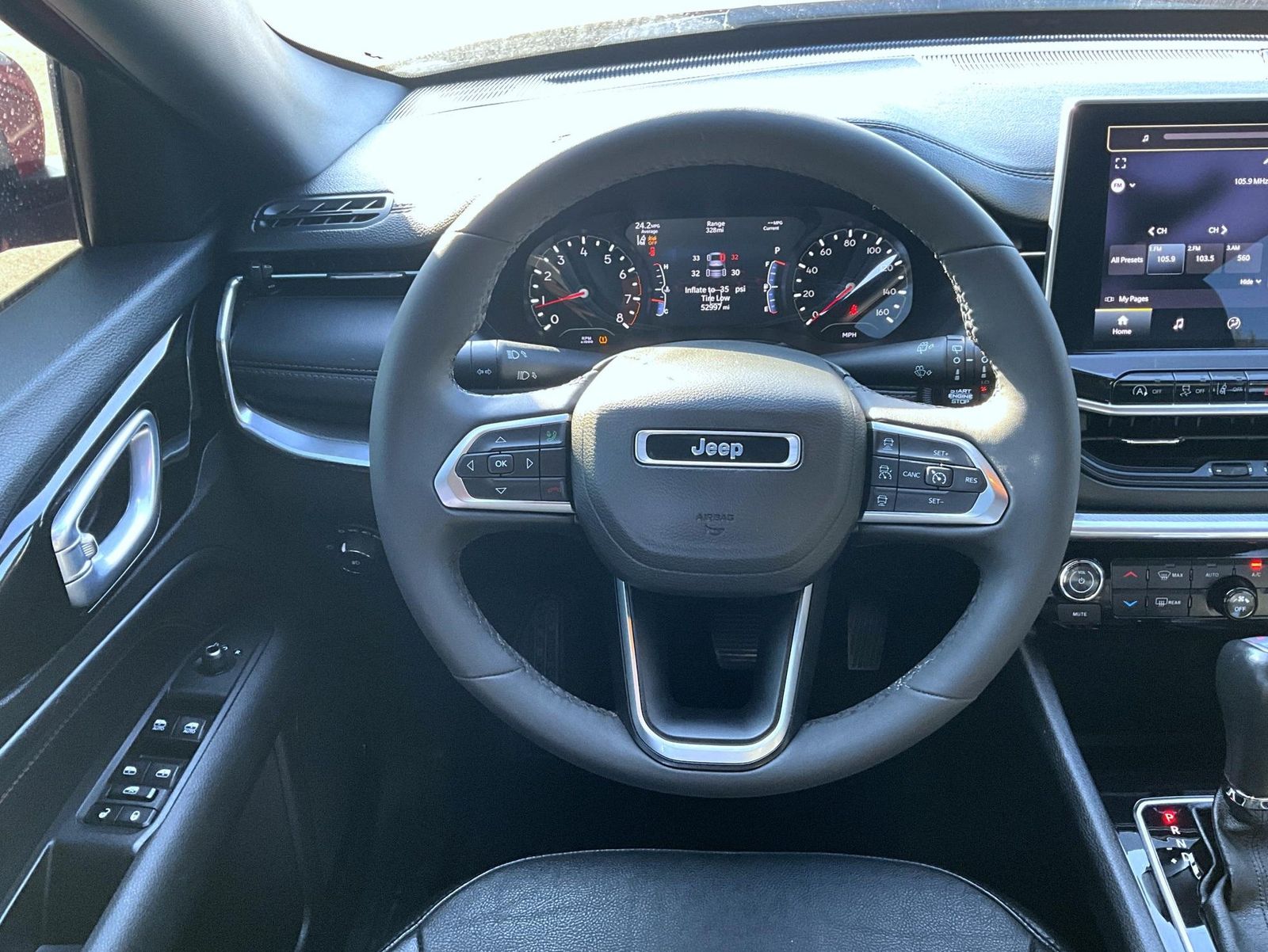 2023 Jeep Compass Limited photo 11
