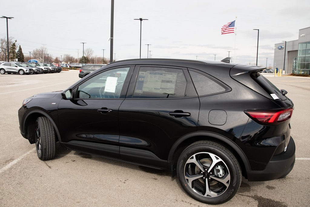 2025 Ford Escape ST-Line Select photo 12