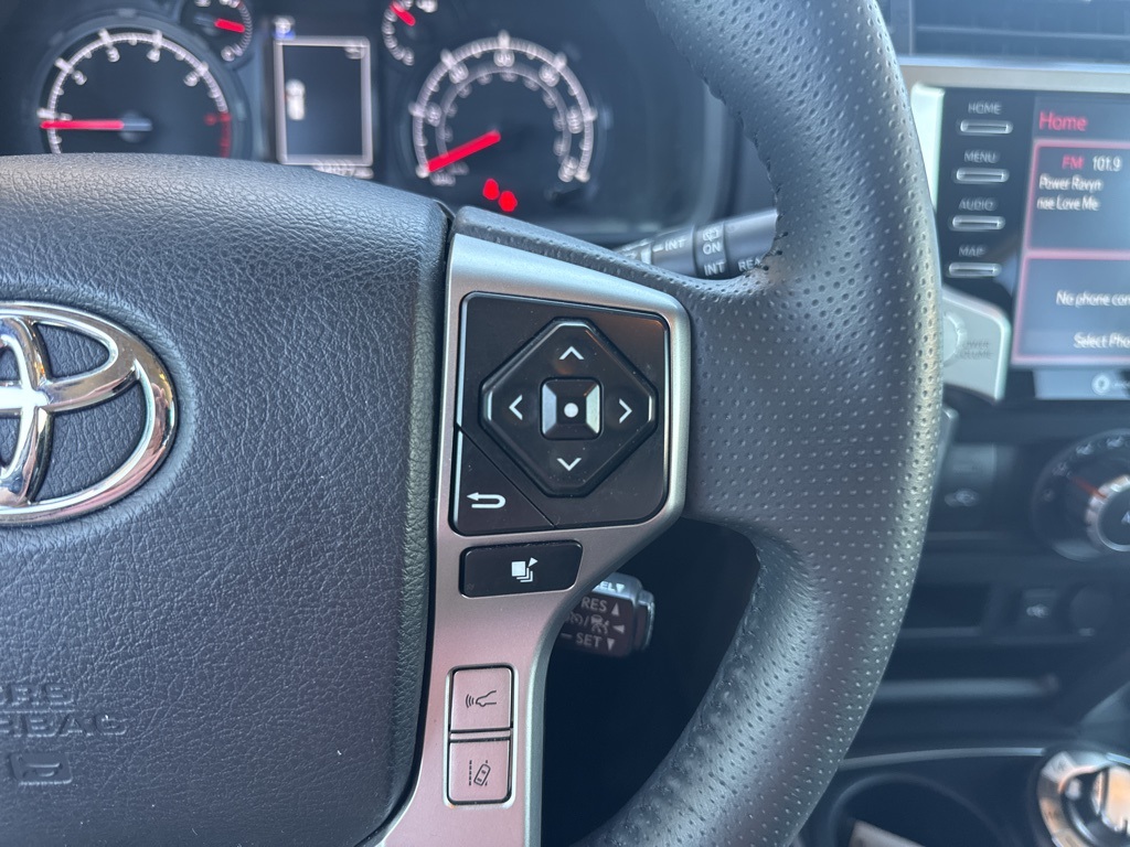 2024 Toyota 4Runner SR5 photo 12